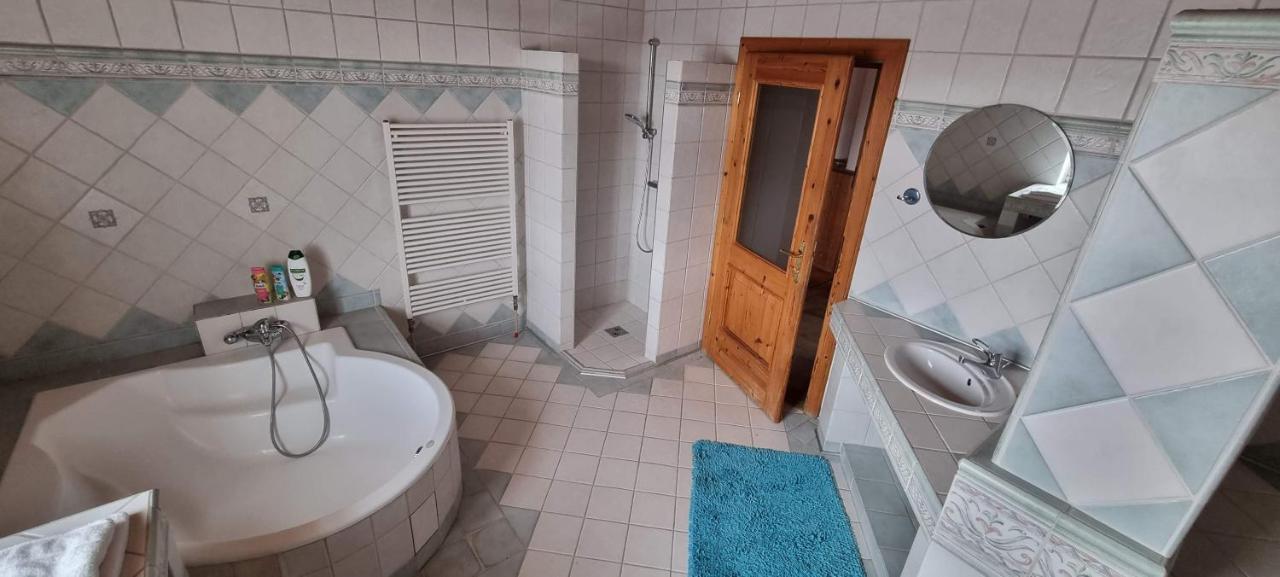 Hofstetten Villa Theresa מראה חיצוני תמונה